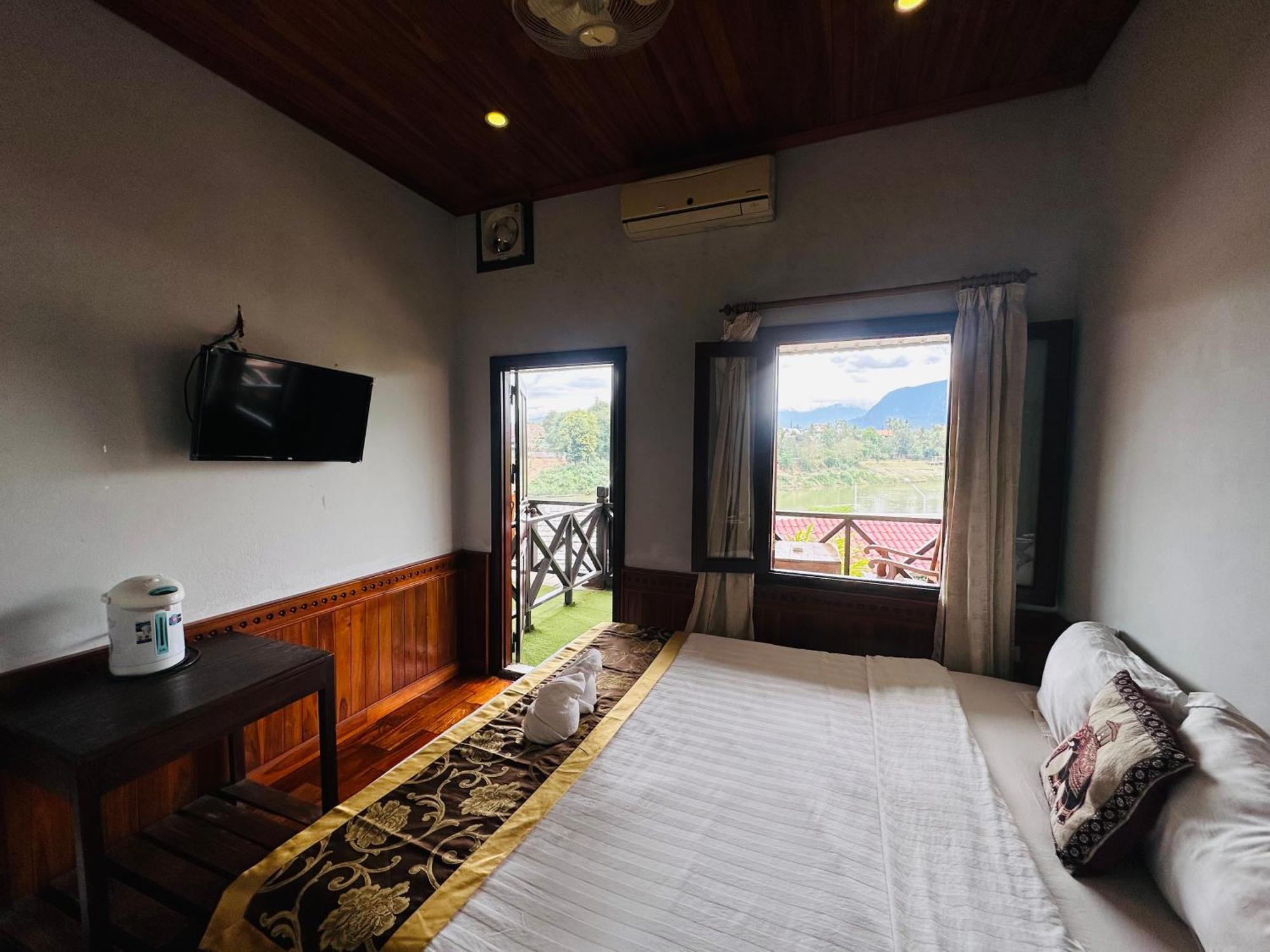 Kingkham Riverside Hotel Luang Prabang Exterior photo
