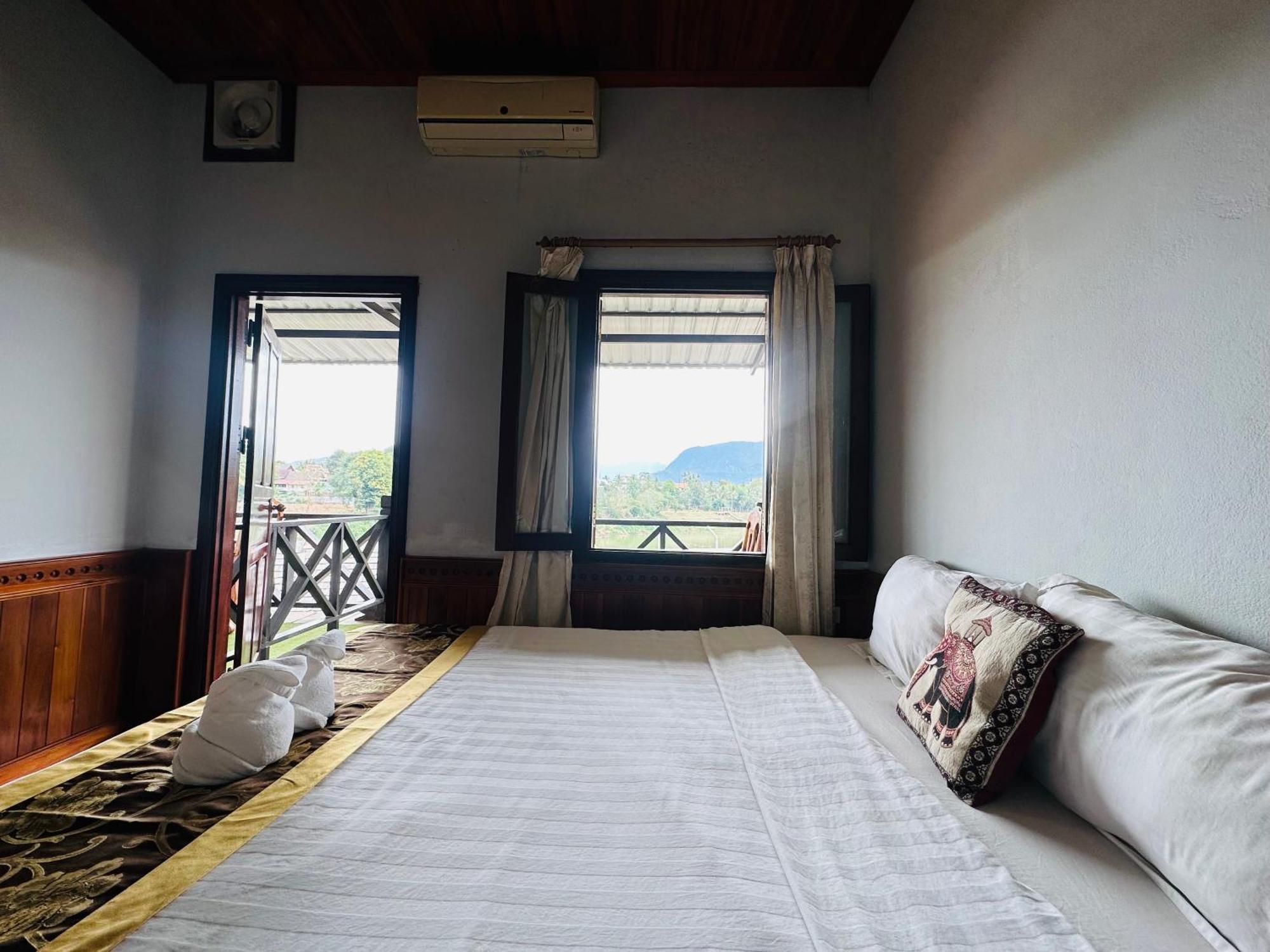 Kingkham Riverside Hotel Luang Prabang Exterior photo